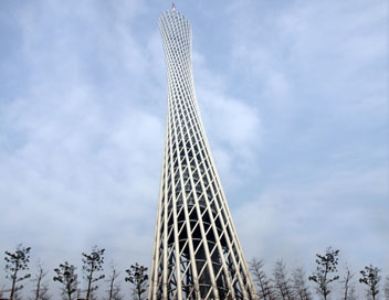 Superstructures-Evolution - De la tour Eiffel  la tour Guangzhou